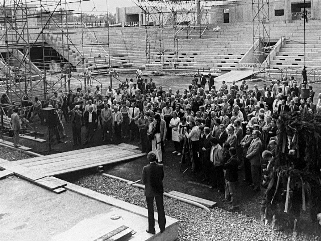 Foto des Richtfests der Eissporthalle